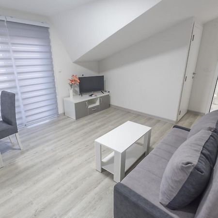 Apartmani Centar Лозница Экстерьер фото