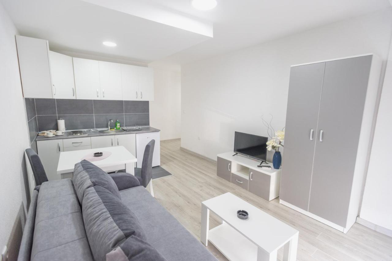 Apartmani Centar Лозница Экстерьер фото