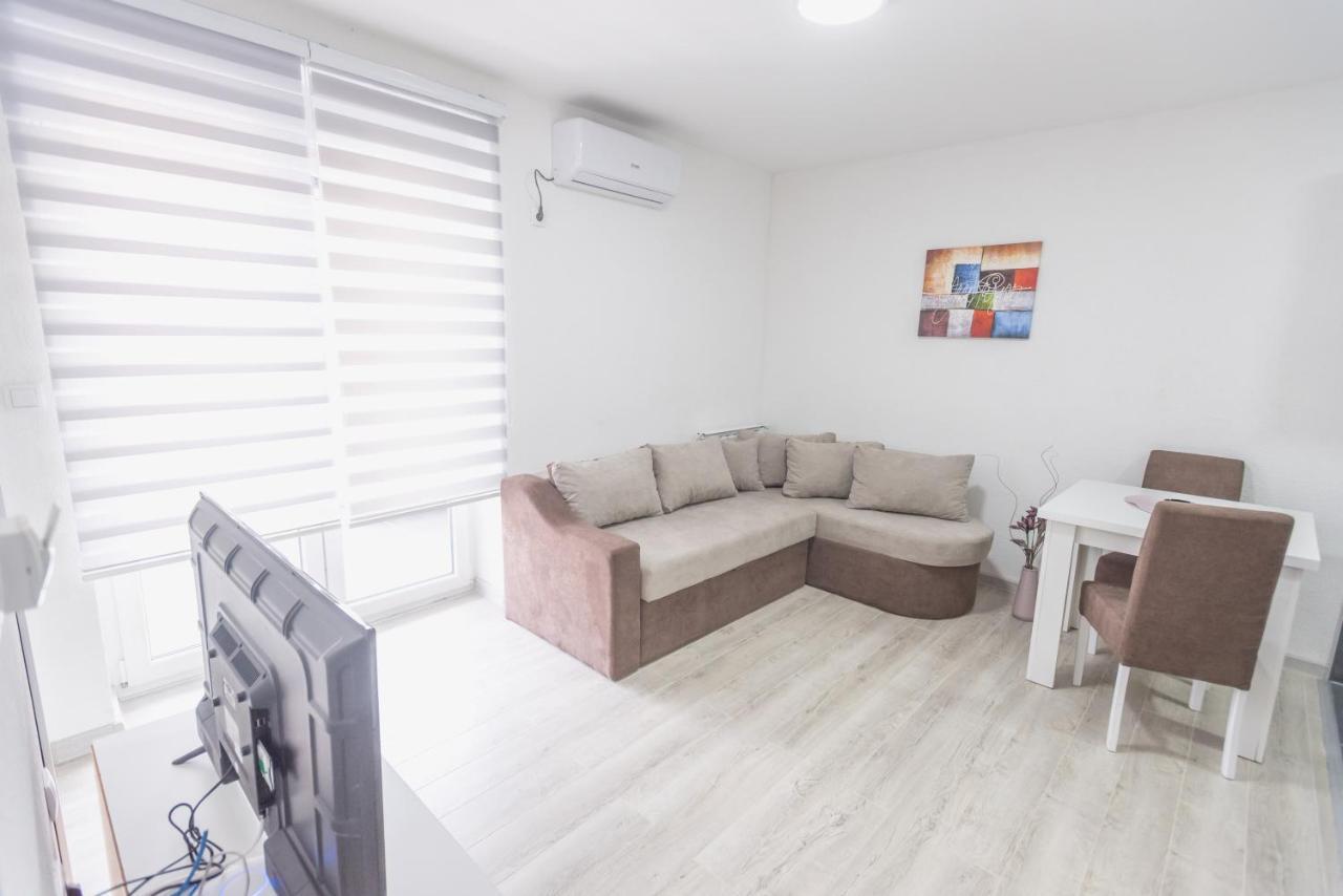 Apartmani Centar Лозница Экстерьер фото
