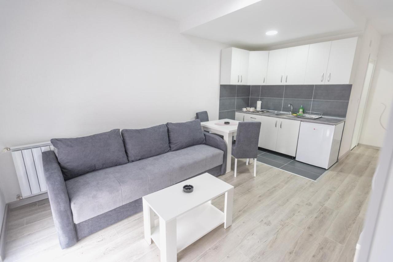 Apartmani Centar Лозница Экстерьер фото