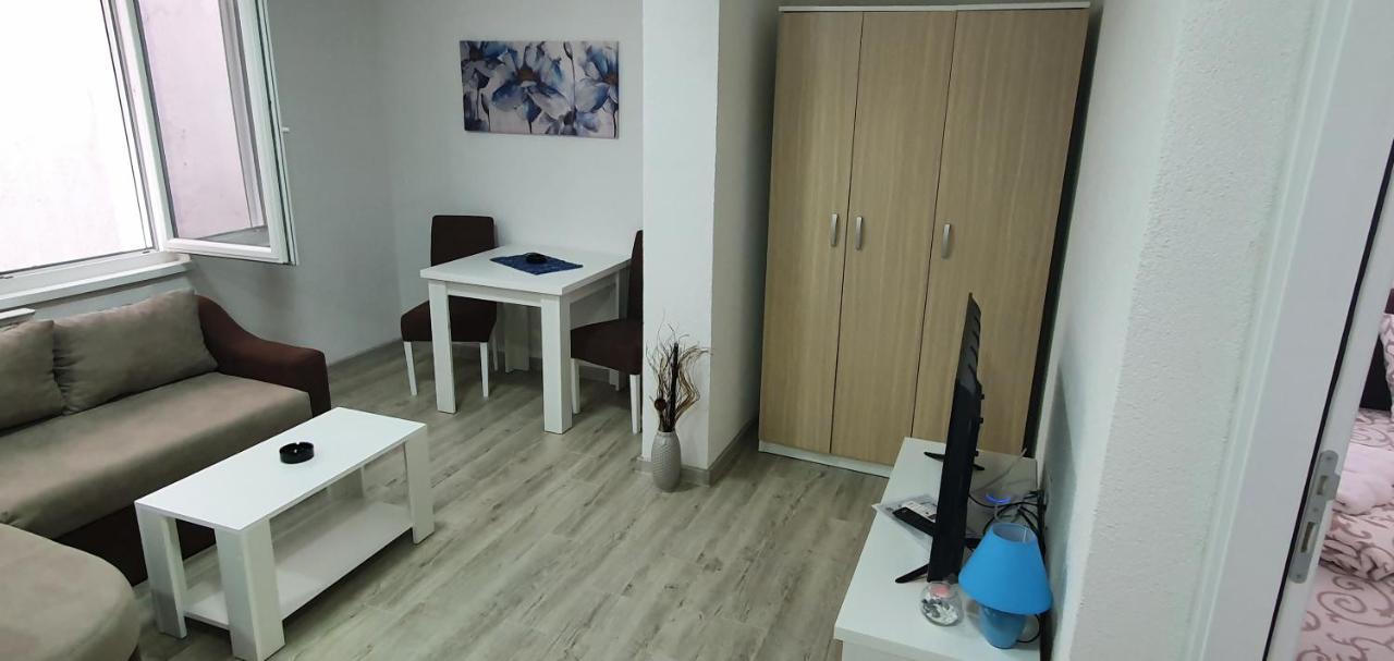 Apartmani Centar Лозница Экстерьер фото