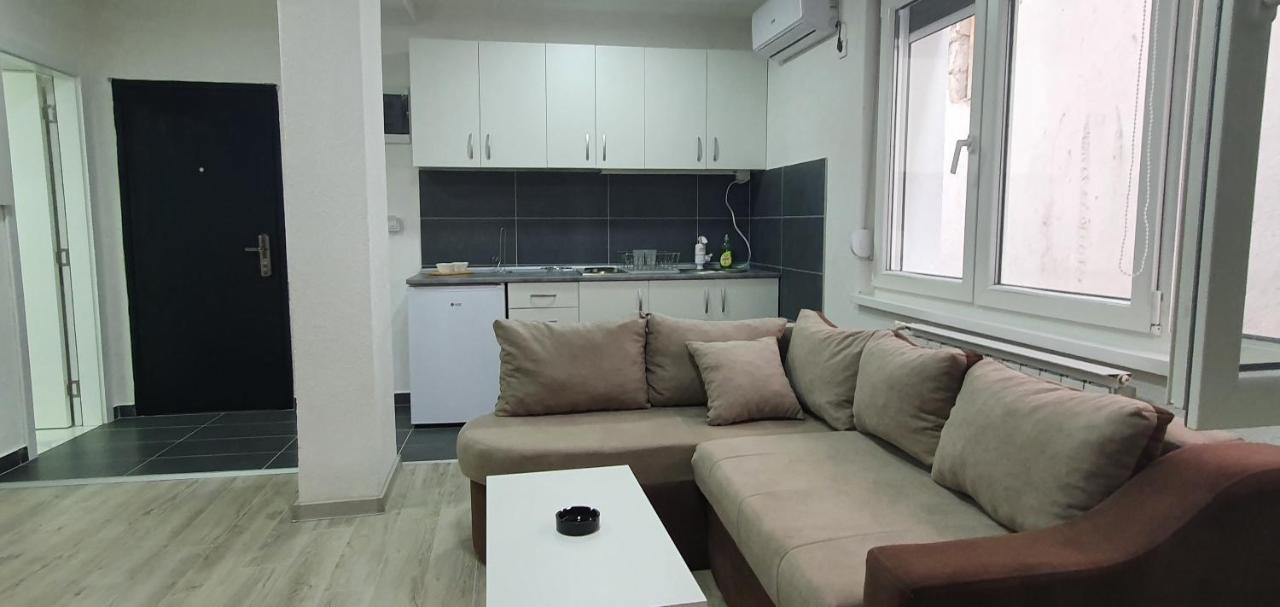 Apartmani Centar Лозница Экстерьер фото