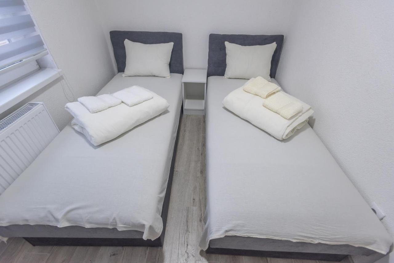 Apartmani Centar Лозница Экстерьер фото