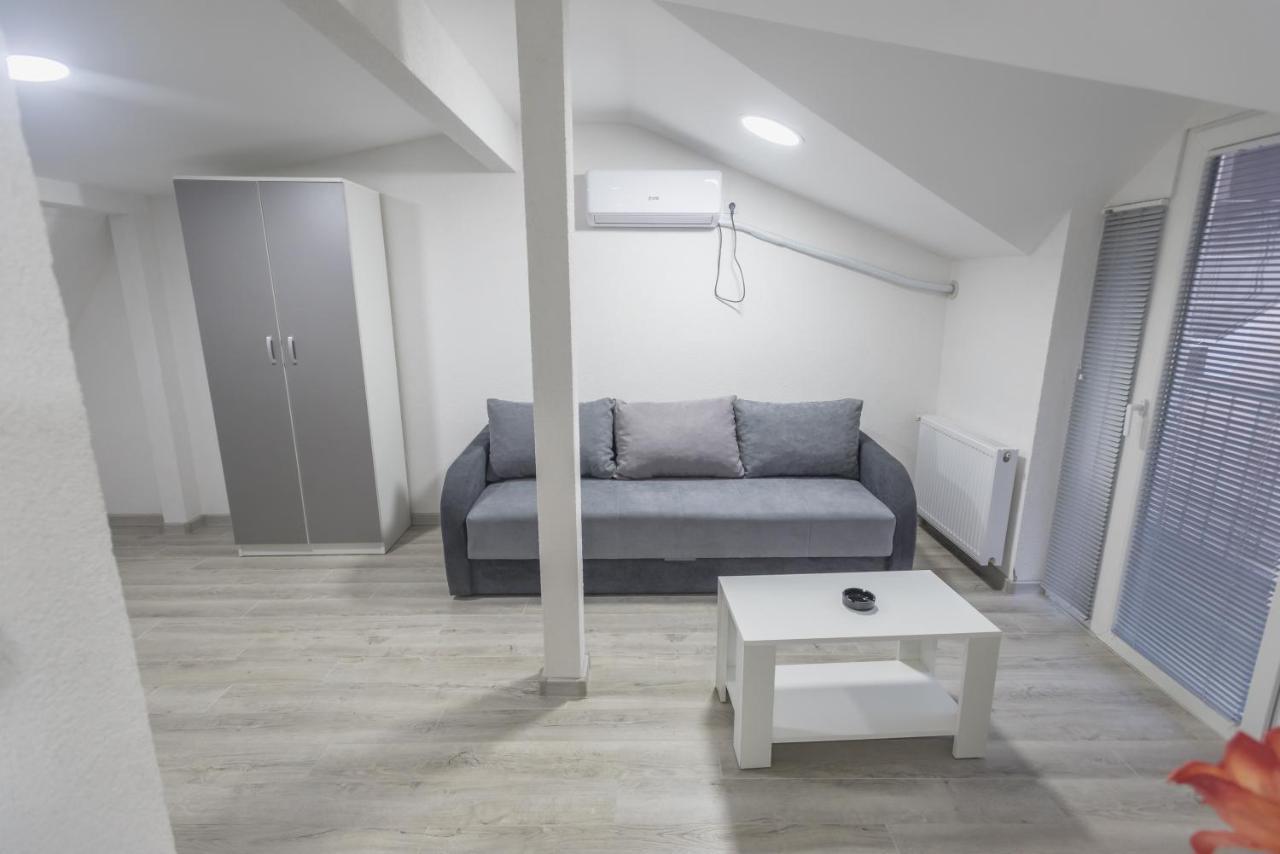 Apartmani Centar Лозница Экстерьер фото